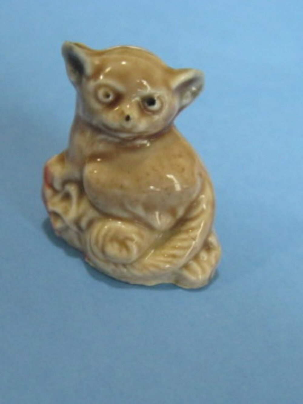 Bushbaby Wade Red Rose Tea Figure Whimsie